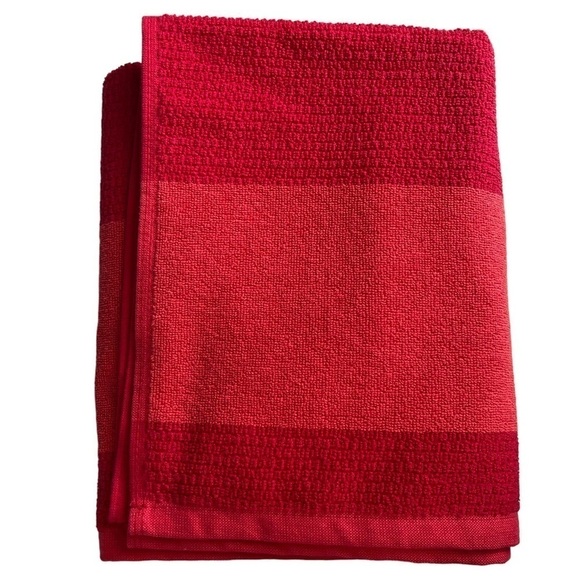 LACOSTE Bath Towel Red 100% Cotton 30”X 52” Large Crocodile NWT - Picture 5 of 8